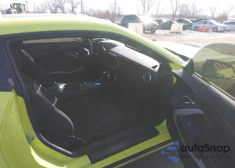 2021 Chevrolet Camaro z USA, uszkodzony, nr VIN 1G1FF1R76M0138722